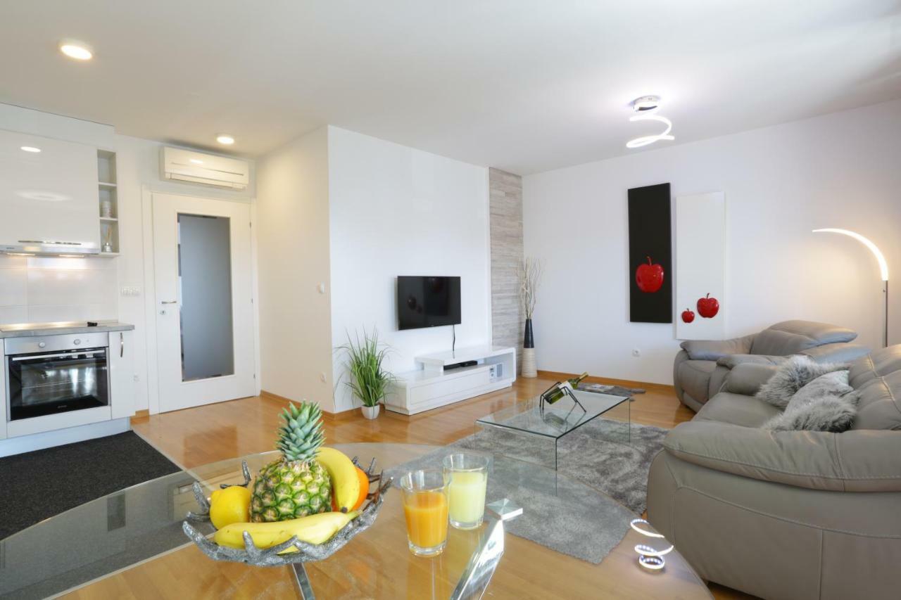 Apartment Rio Подстрана Екстериор снимка