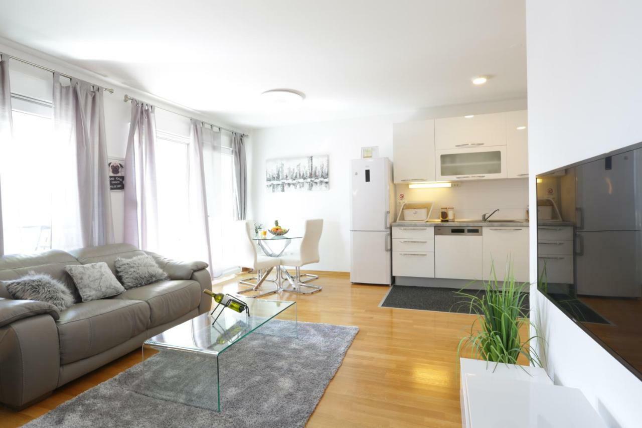 Apartment Rio Подстрана Екстериор снимка